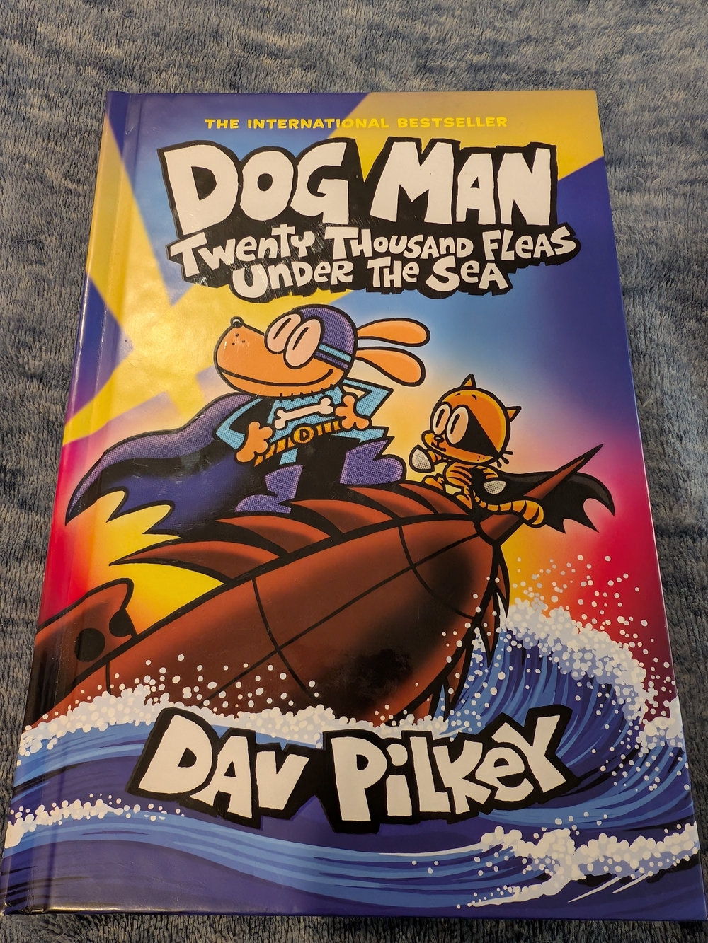 Dog Man: Twenty Thousand Fleas Under the Sea Hardcover by - Dav Pilkey NWOT